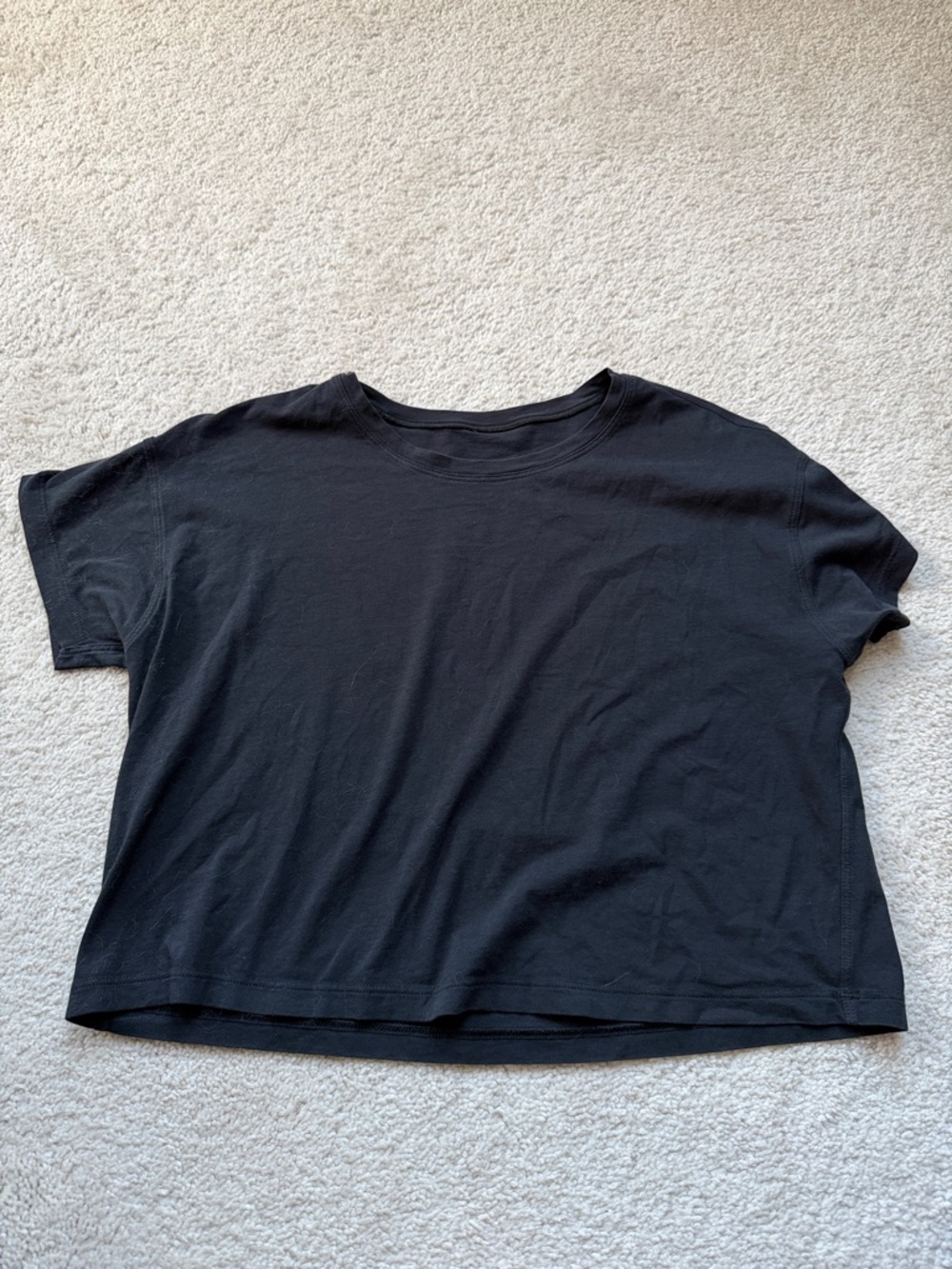 Lululemon Cates Tee in black Size 4